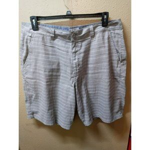 Hang Ten men's golf cargo khaki color vintage size 38 shorts